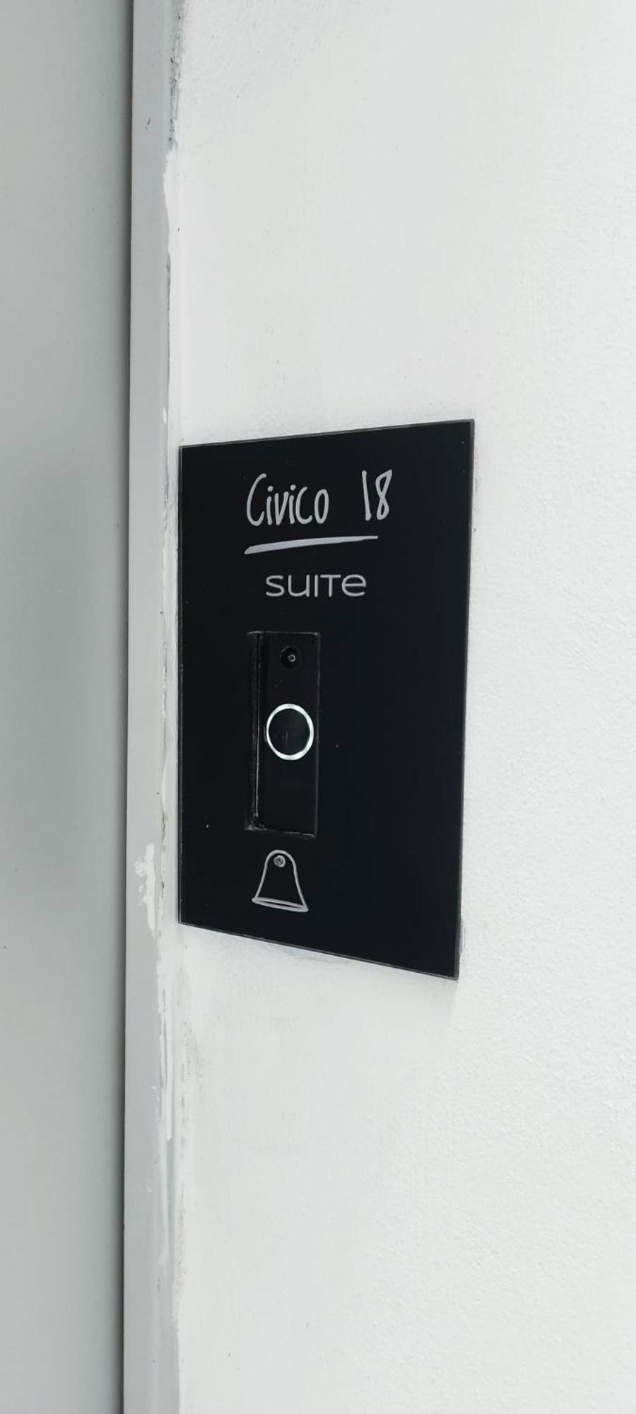 Civico 18 Suite 那不勒斯 外观 照片